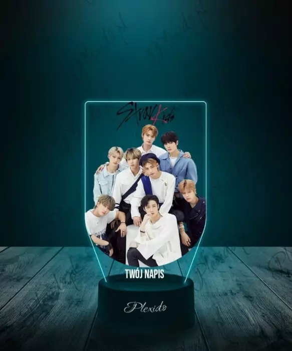 Lampka LED 3D Plexido z Nadrukiem UV  Zespół K-Pop Stray Kids